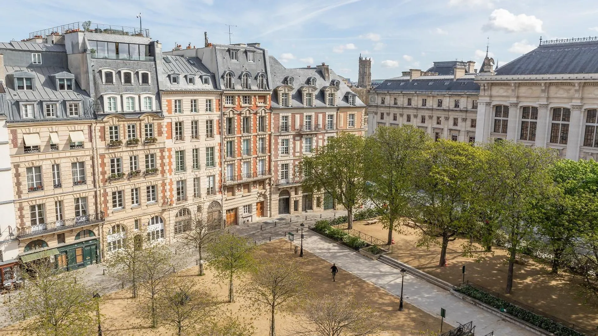 Oniri - Serviced Apartment In Ile De La Cite - Notre Dame Paris
